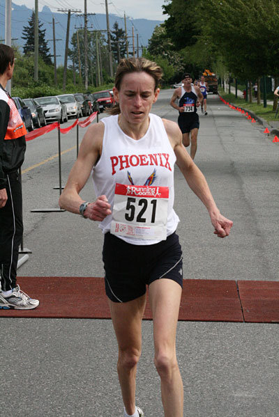 Nancy Tinari winning a Vancouver race in 2008